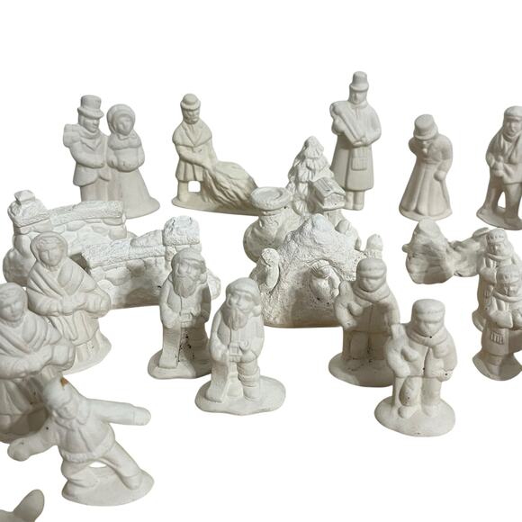 Vintage Bisque Clay Christmas Village Paintable Figurines Set Craft DIY - Picture 5 of 6